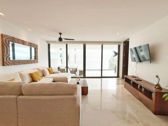 1Bdr Vista al mar espacioso y lujoso ubicación top - Imagen 4