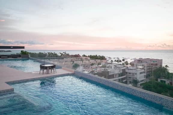 Hermoso y exclusivo 1BD a pocos pasos Del Mar - Image 2